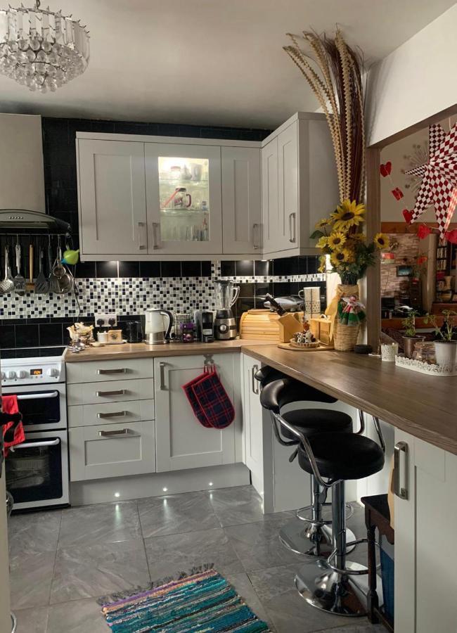 Cosy Room In London Wembley Екстериор снимка